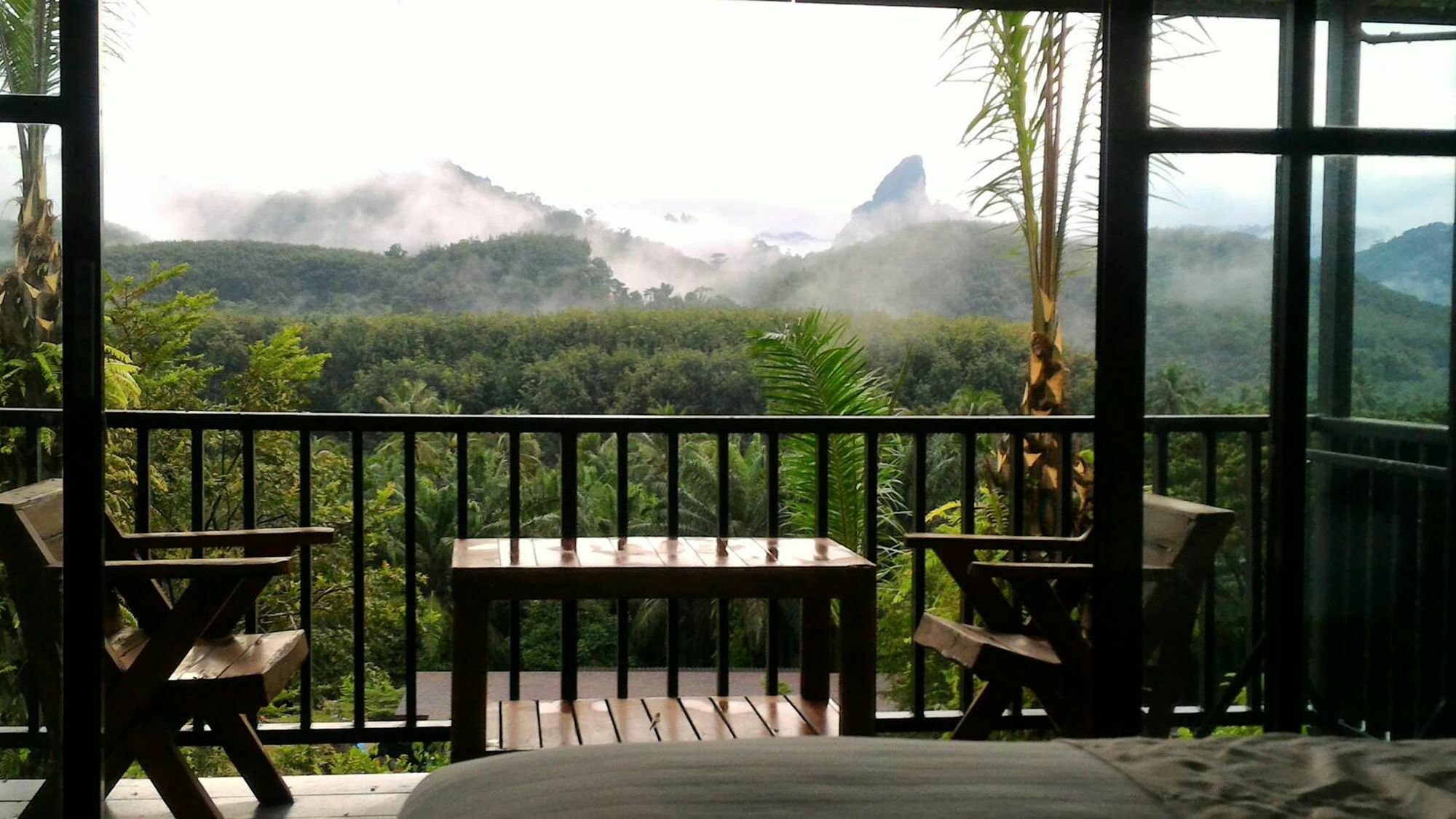 Khao Sok Horizon Hotel Phanom Kültér fotó